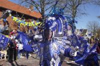 19 - Ine en Kees Visser - Met carnaval loopt wie 3 dagen blauw